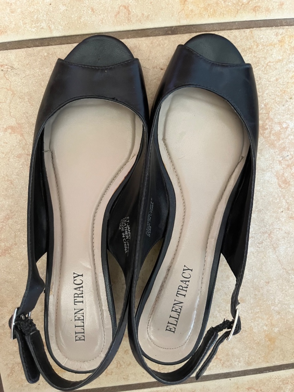 ELLEN TRACY LEATHER PEEP TOE WEDGES BLACK 8.5 - Picture 7 of 7
